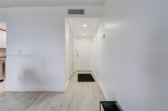 Building Photo - 2350 NE 135th St