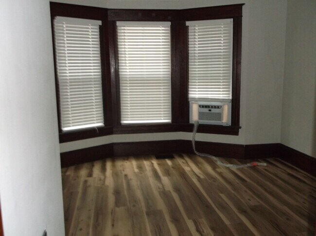 Foto del edificio - 732 W Liberty St