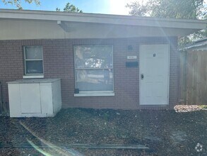Building Photo - 8728 N Mandarine Pl
