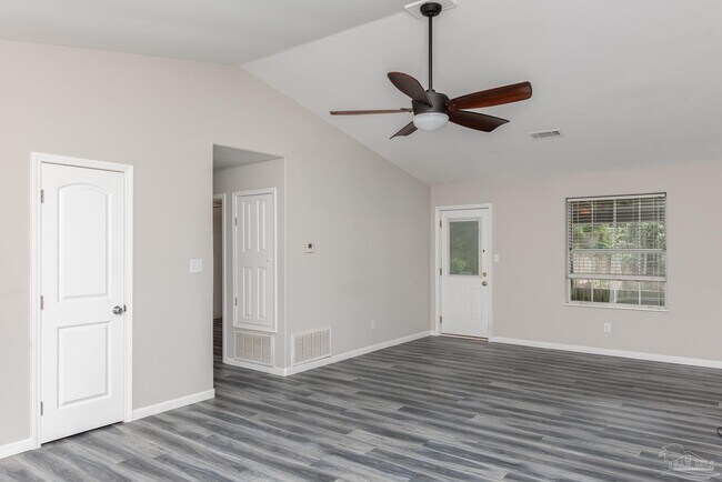 Foto del edificio - 2217 N 61st Ave