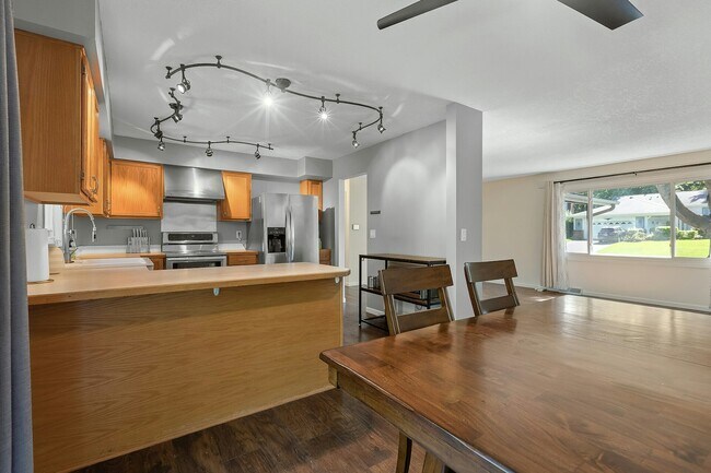 Foto del edificio - 8656 Windward Circle