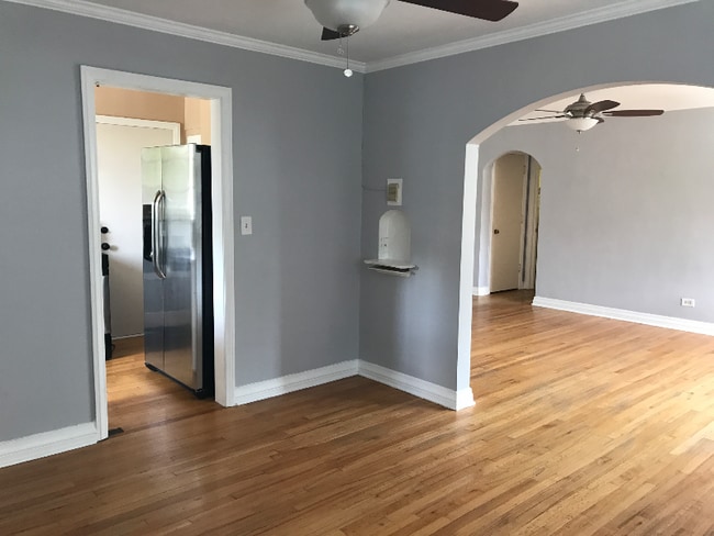 Building Photo - 1321 E 10th Ave