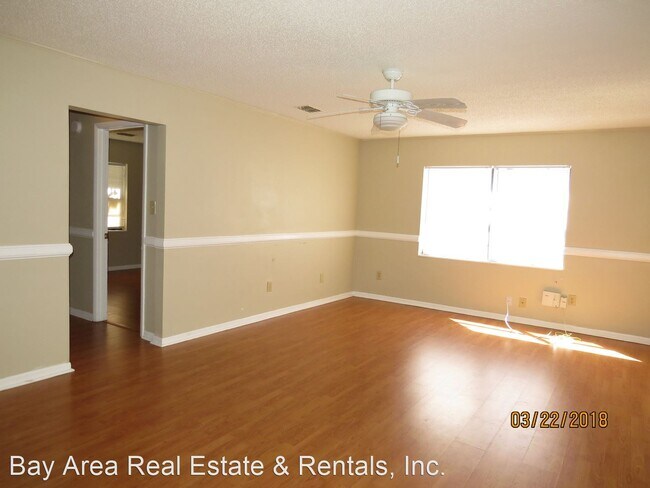 Building Photo - 3 br, 2 bath House - 10017 1/2 N Myrtle St