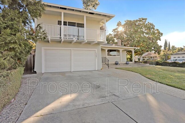 Building Photo - 1398 Thunderbird Ave