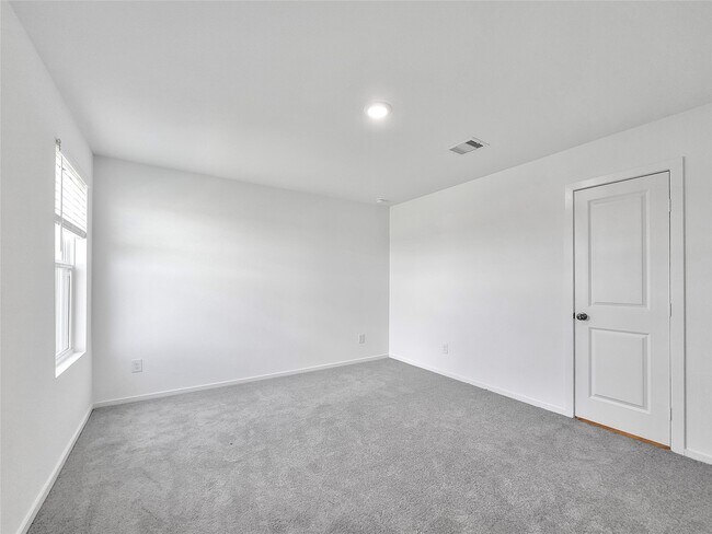 Building Photo - 207 Brandi Dr