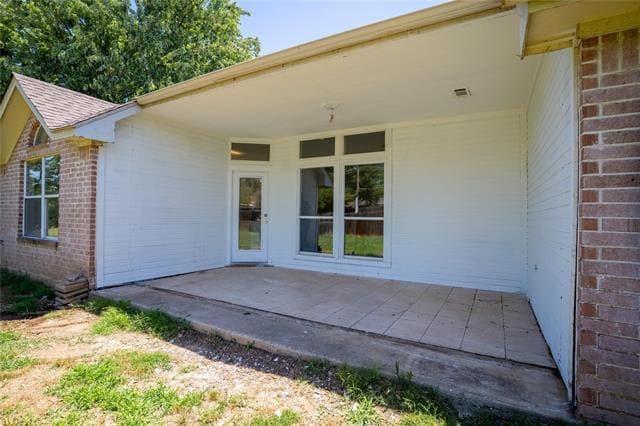 Building Photo - 492 Shade Tree Cir