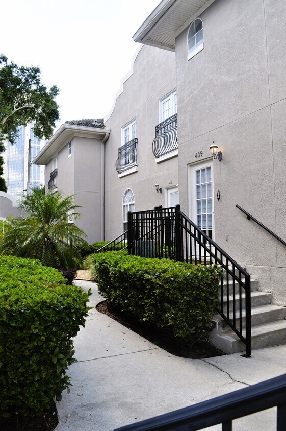 409 Ruth Ln, Orlando, FL 32801 House for Rent in Orlando, FL