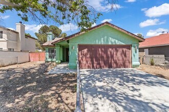 Building Photo - 2539 Garnet Ln
