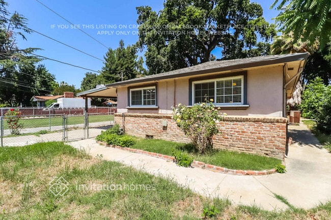 Building Photo - 425 Jasmine Ave