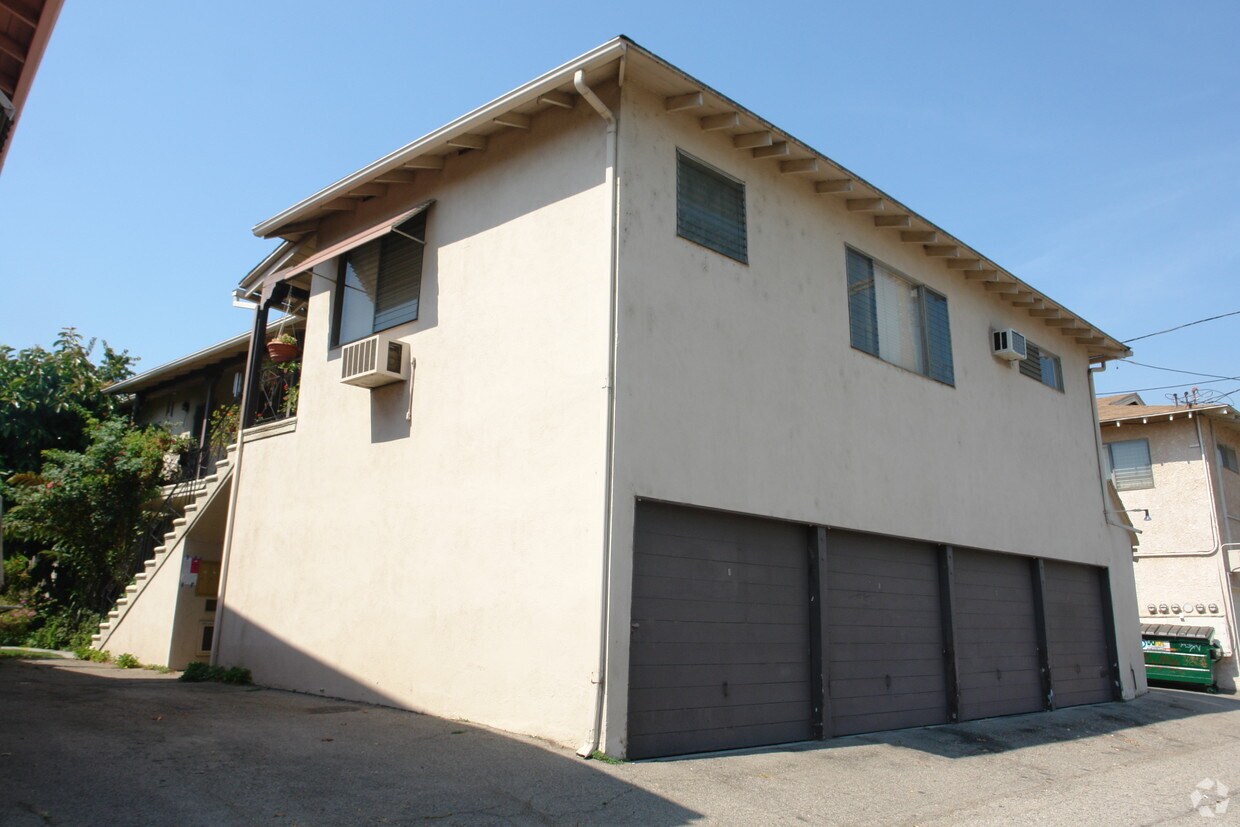 Foto del edificio - 14221-14225 Moorpark St