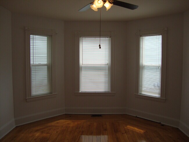 Foto del edificio - 11 Crescent Ave