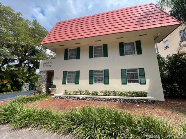 Foto del edificio - 335 Navarre Ave