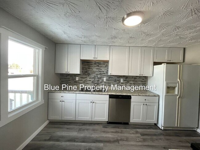 Building Photo - 480 Sparling St
