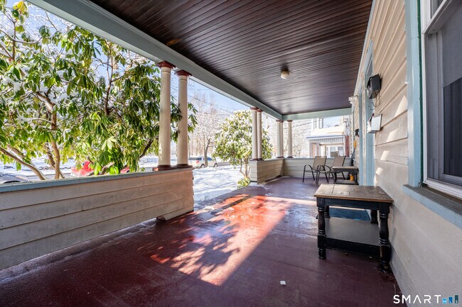 Building Photo - 94 Fairfield Ave