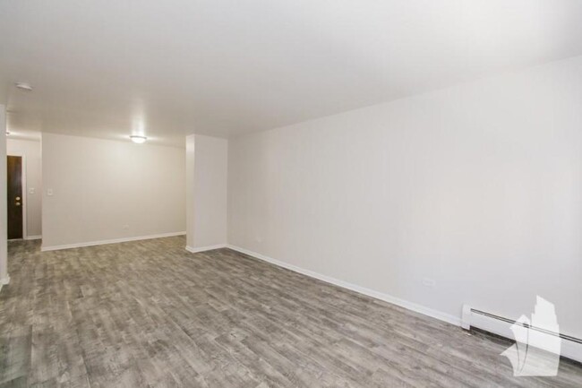 Foto del edificio - 0 bedroom in Chicago IL 60660