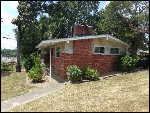 Building Photo - 2800 S University Ave