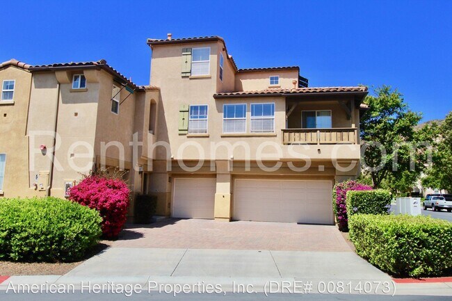 Building Photo - 2 br, 3 bath House - 898 Custer Avenue