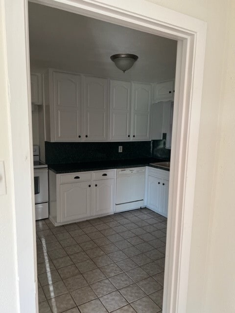 Building Photo - 19 28th St N