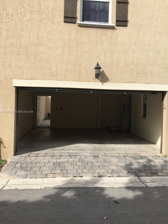 Foto del edificio - 9350 SW 170th Passage