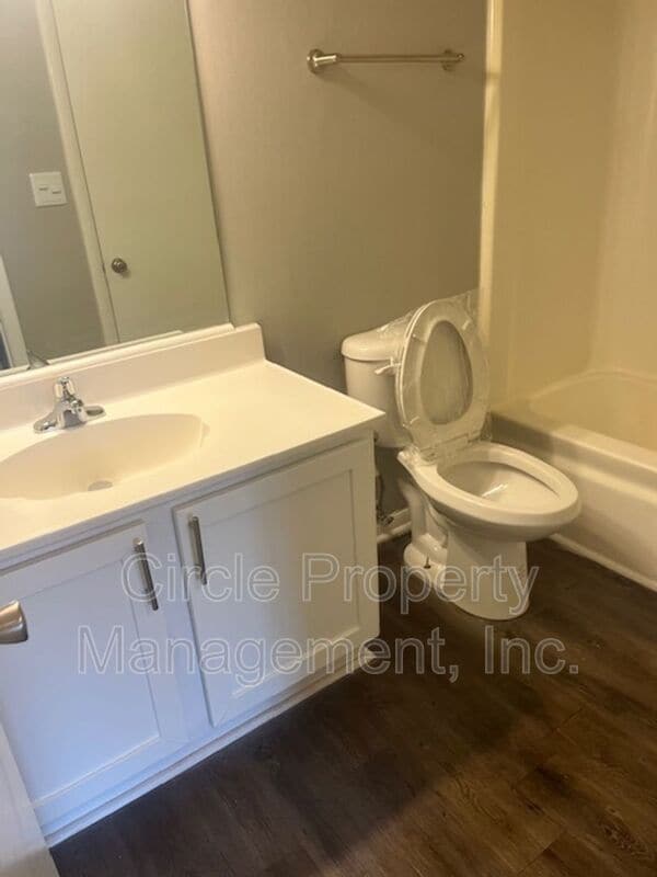 Building Photo - 4030 Hunters Ridge Dr SW