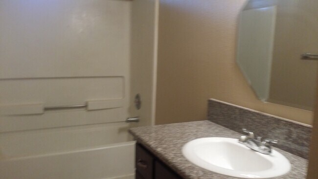 Foto del edificio - 275 W Beechwood Ave