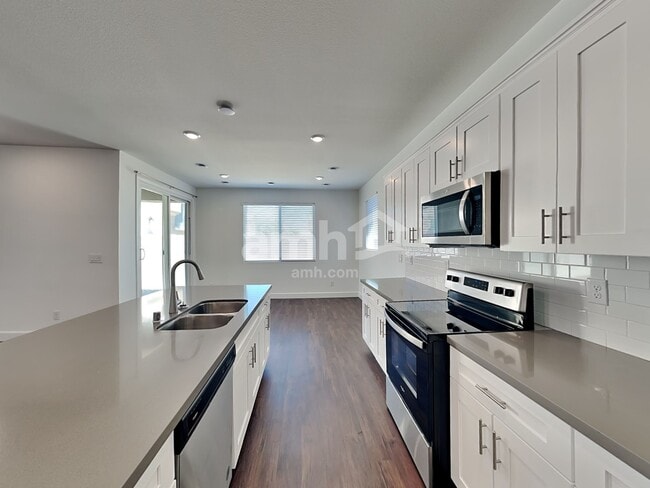 Building Photo - 4848 Blushing Star St