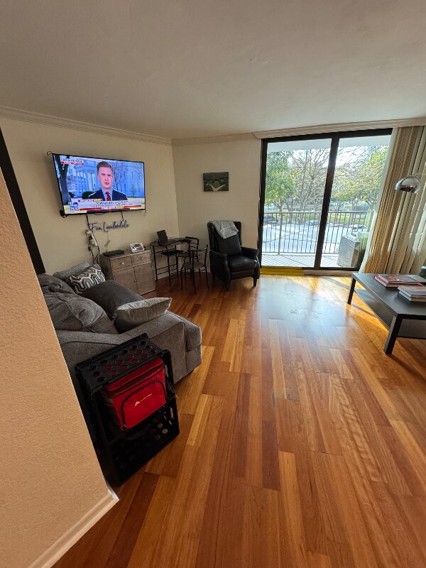 Foto del edificio - 1201 River Reach Dr