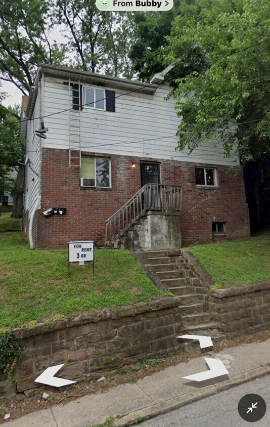 2 unidades - 747 Willey St