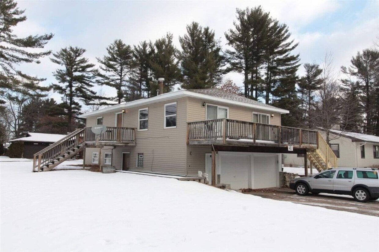 3 Bedroom Upper Duplex House Rental in Wisconsin Rapids, WI
