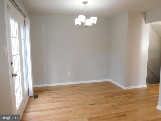 Foto del edificio - 9900 Doubletree Ln