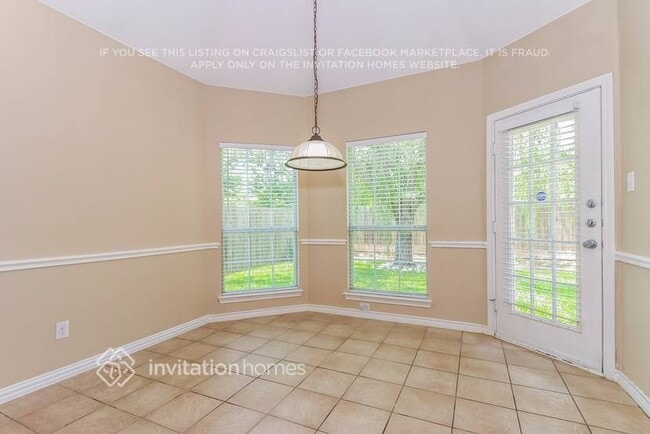 Foto del edificio - 1406 Chateau Ln
