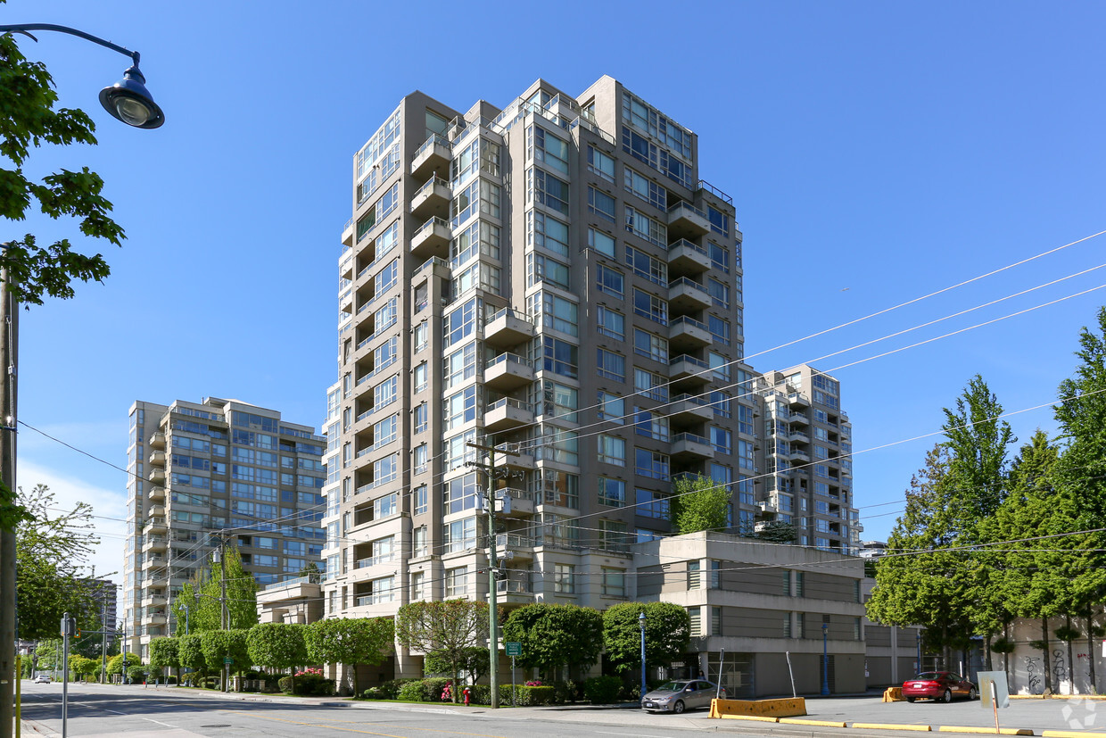 Building Photo - Rosario Gardens