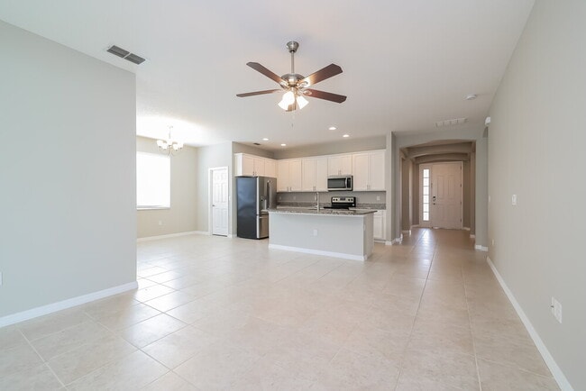 Building Photo - 1392 Merion Dr