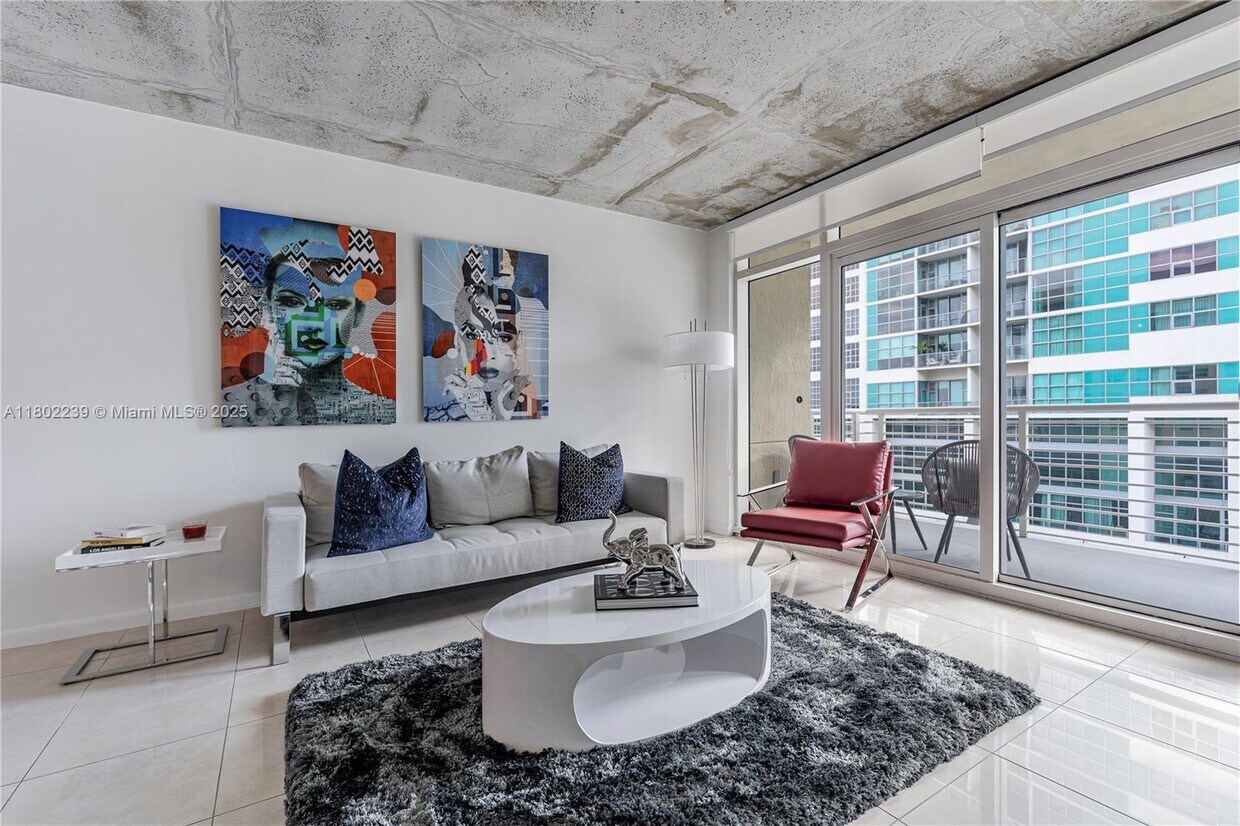 Foto principal - 3250 NE 1st Ave