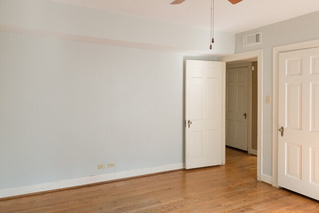 Foto del edificio - 1968 Dryden