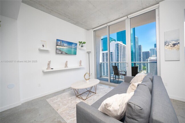 Foto del edificio - 151 SE 1st St