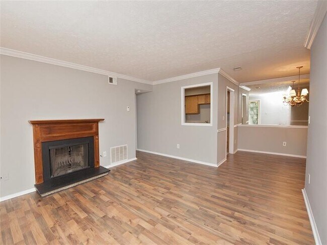 Building Photo - 602 Augusta Dr