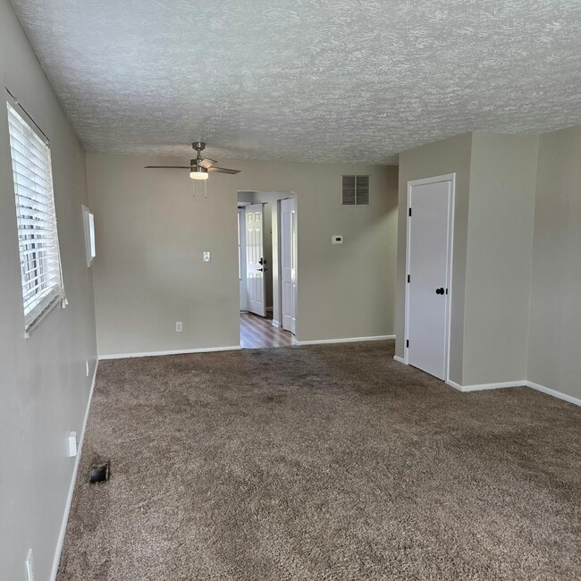 Building Photo - 4901 Guthrie Dr