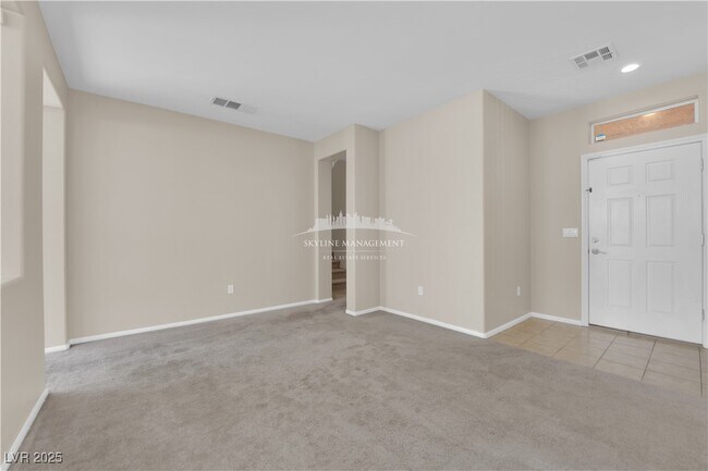 Foto del edificio - 8661 Rowland Bluff Ave