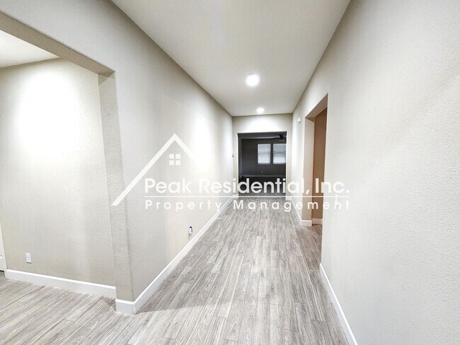 Foto del edificio - 3089 Octave Ave