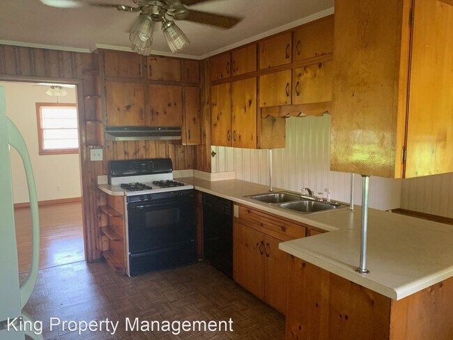 Building Photo - 3 br, 2 bath House - 1400 Jackson Avenue