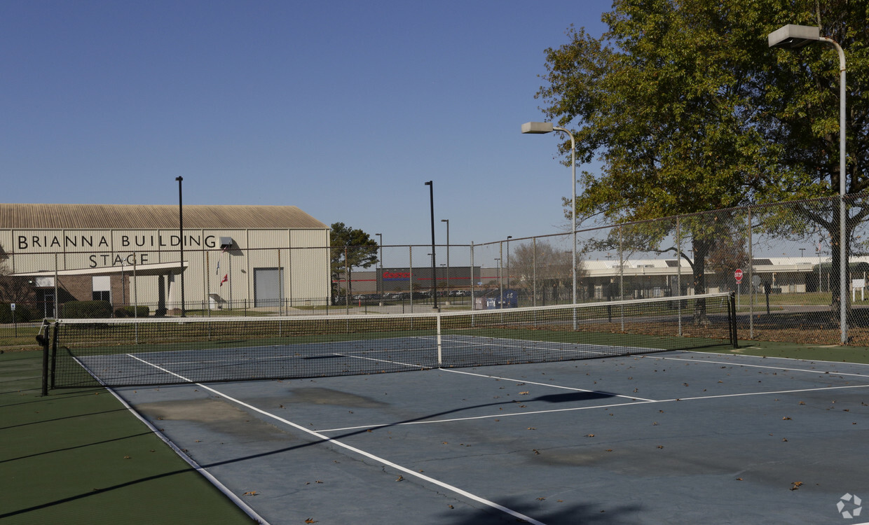 Foto principal - Cypress Park Apartments