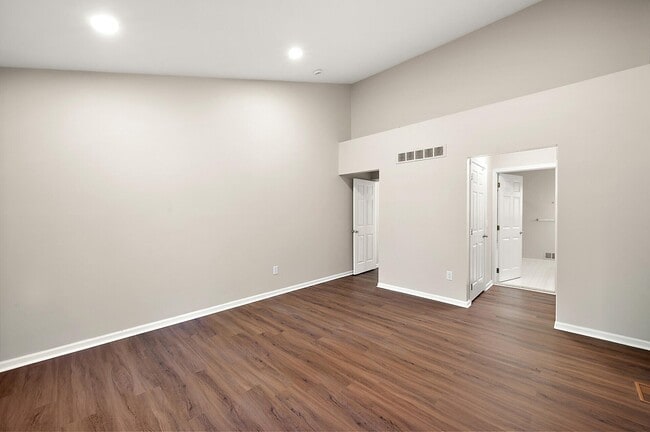 Building Photo - 28849 Hearthstone Dr