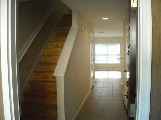 Foto del edificio - 6408 Shortleaf Pl