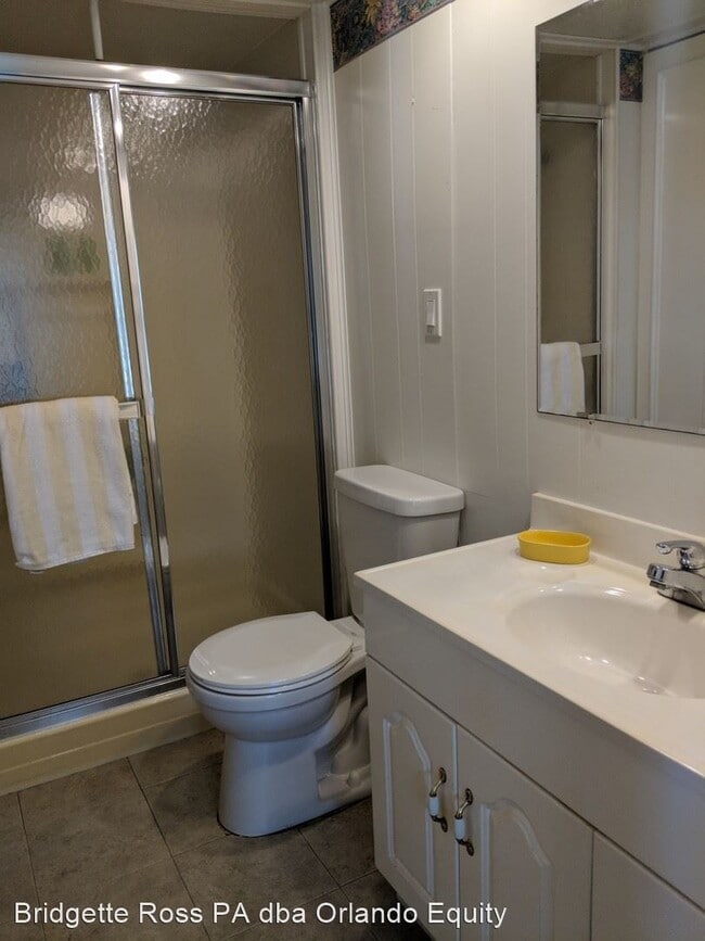 Building Photo - 2 br, 1.5 bath House - 617 N. Tamiami Tr. ...