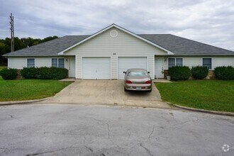 Building Photo - 1204 Lajolla Ct