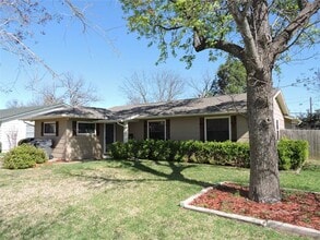 Building Photo - 12238 Oberlin Dr