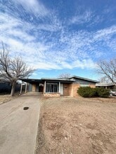 Building Photo - 4410 Roosevelt Dr