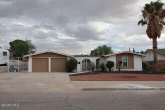 Building Photo - 6704 La Cadena Dr