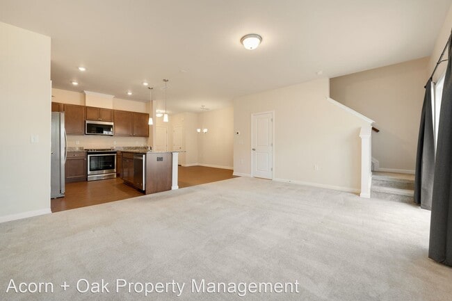 Building Photo - 3 br, 2.5 bath House - 1020 Sycaten St